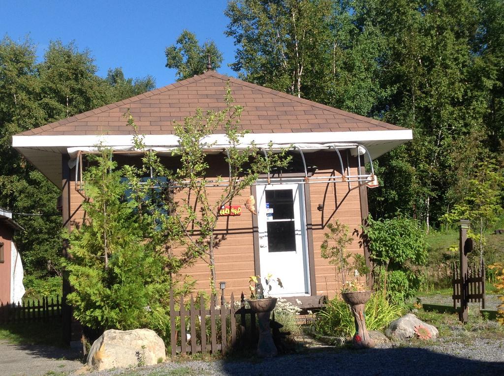 Auberge La Cote D'Or Petite-Riviere-Saint-Francois Exterior photo